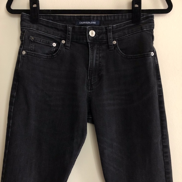 Calvin Klein Mid Rise Slim Jeans - Picture 4 of 8